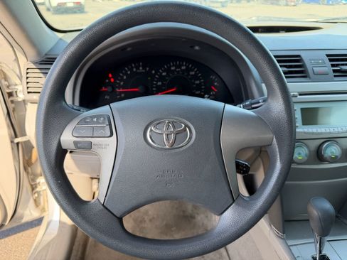 Used 2007 Toyota Camry LE FWD image 17
