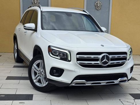 Used 2020 Mercedes-Benz GLB 250 w/ Premium Package image 1
