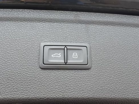 Used 2019 Audi Q5 2.0T Premium Plus w/ Premium Plus Package AWD/4WD image 39