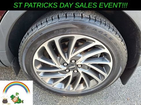 Used 2020 Lincoln Nautilus Reserve w/ Equipment Group 201A image 5