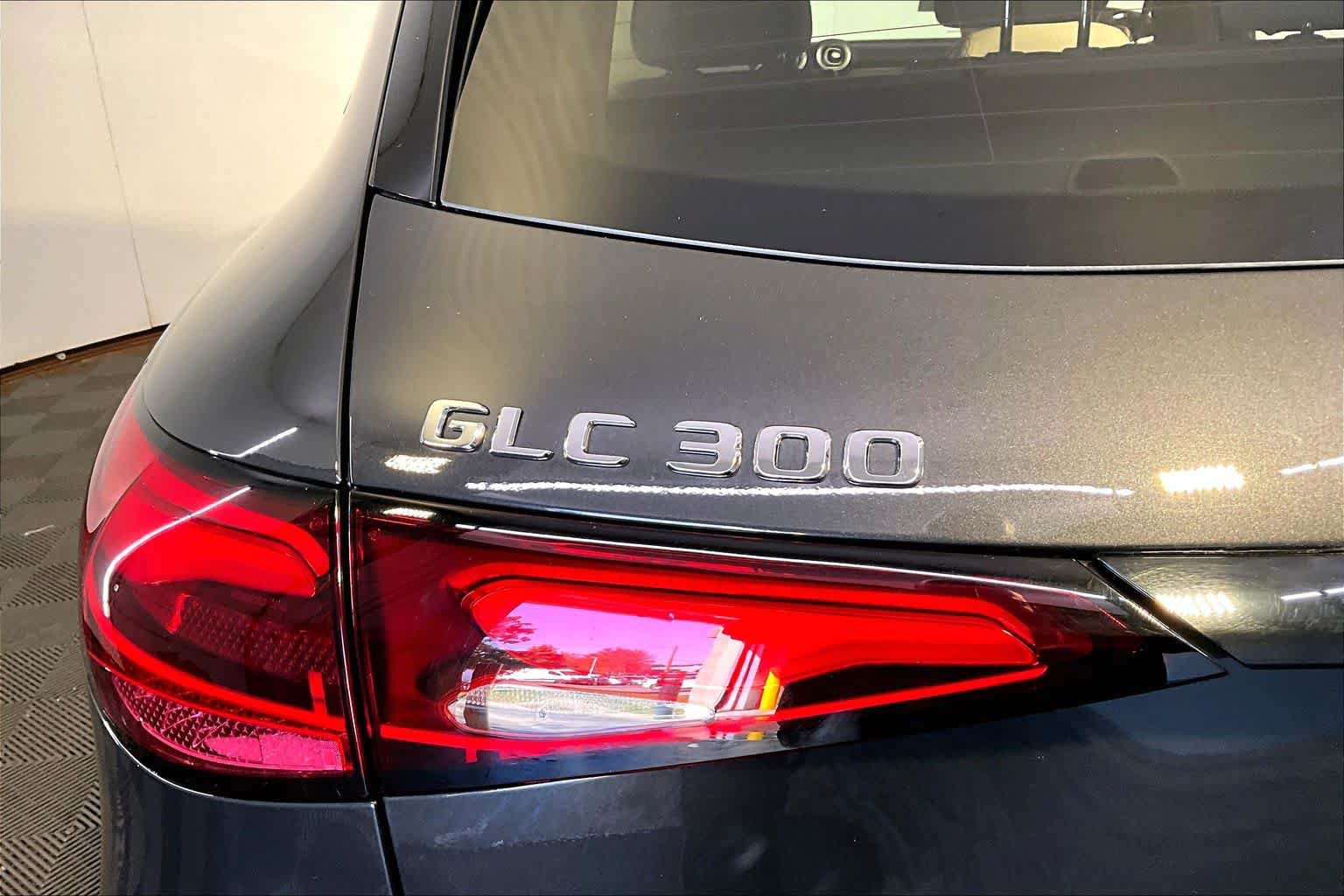 Certified 2026 Mercedes-Benz GLC 300 4MATIC image 33