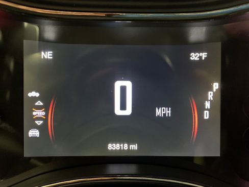 Used 2018 Dodge Durango GT image 34