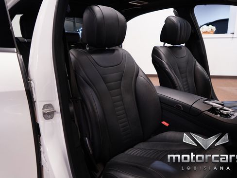 Used 2018 Mercedes-Benz S 560 Sedan image 31