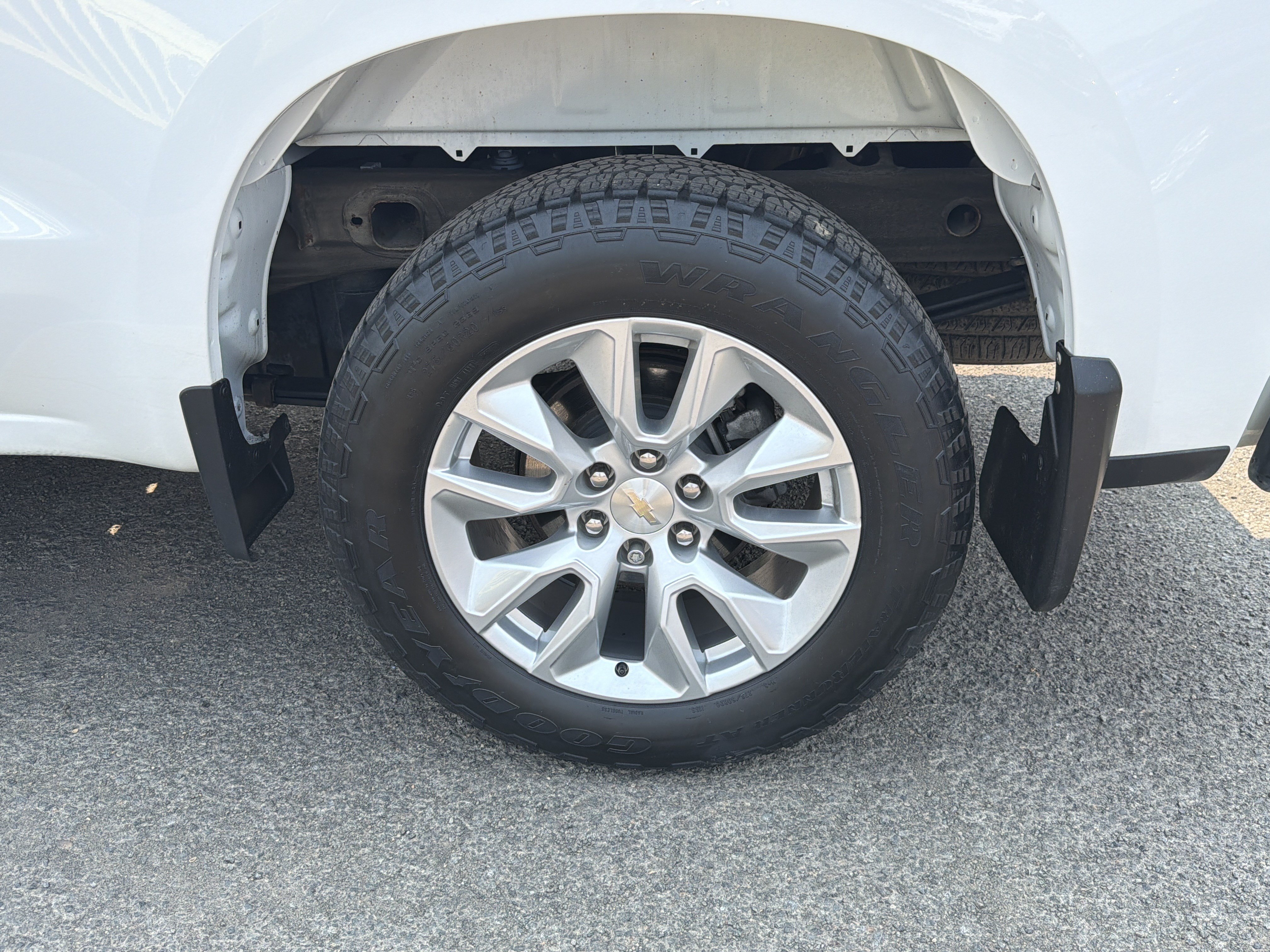 Used 2021 Chevrolet Silverado 1500 Custom AWD/4WD image 24
