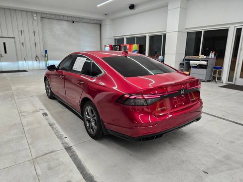Used 2023 Honda Accord EX-L image 4