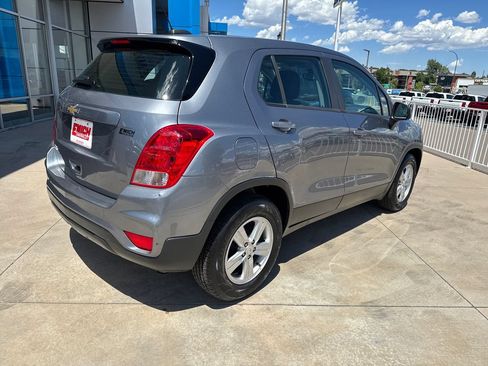 Used 2020 Chevrolet Trax LS FWD image 5