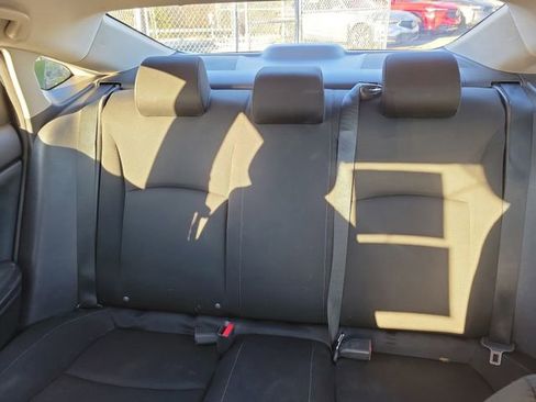 Used 2019 Honda Civic LX image 9