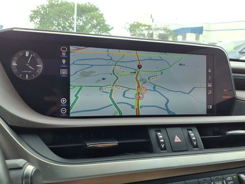Used 2019 Lexus ES 350 Ultra Luxury FWD image 10