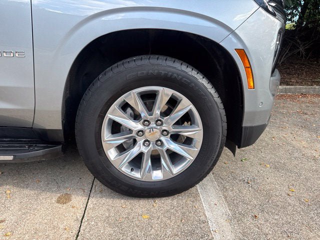 Used 2025 Chevrolet Tahoe Premier AWD/4WD image 37