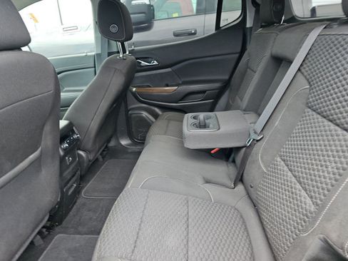 Used 2019 GMC Acadia SLE AWD/4WD image 7