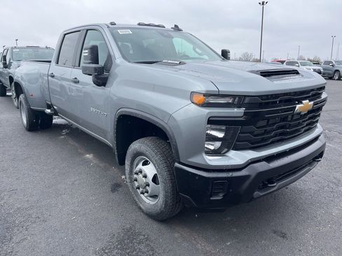 New 2026 Chevrolet Silverado 3500 W/T image 2