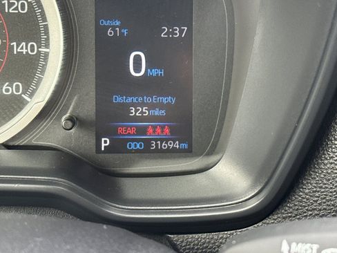 Used 2022 Toyota Corolla SE image 25