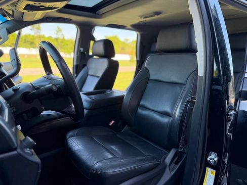 Used 2017 Chevrolet Tahoe LT w/ LT Midnight Edition RWD image 11
