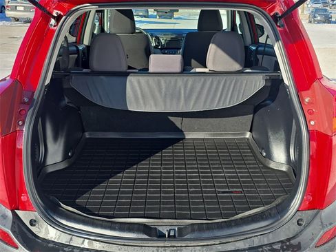 Used 2015 Toyota RAV4 XLE image 27