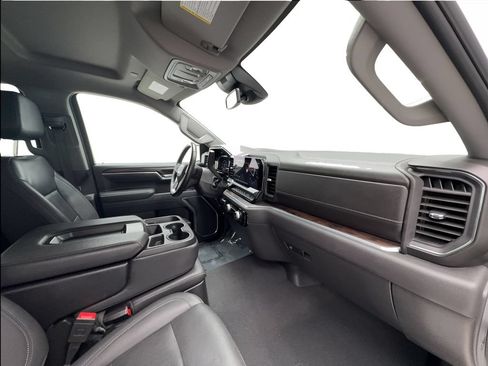 Used 2025 GMC Sierra 1500 SLT AWD/4WD image 34