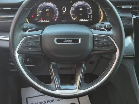 Certified 2021 Jeep Grand Cherokee L Laredo AWD/4WD image 9