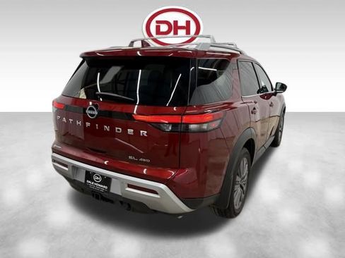 Used 2025 Nissan Pathfinder SL w/ SL Premium Package image 14