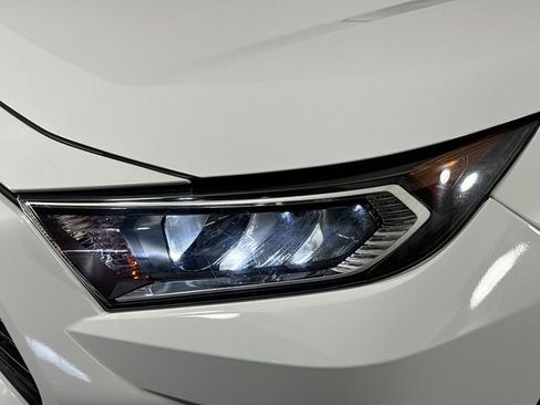 Certified 2020 Toyota RAV4 XLE image 3