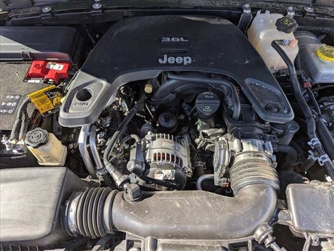 Used 2021 Jeep Wrangler Sport image 21