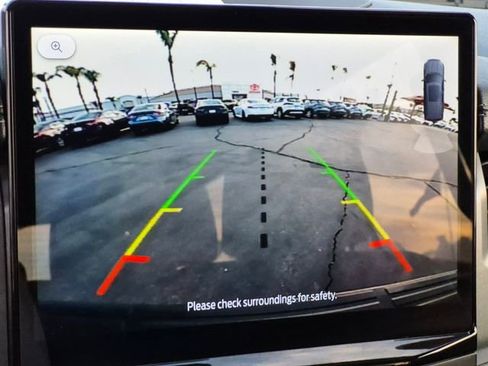 Used 2024 Ford Expedition Max XLT image 13