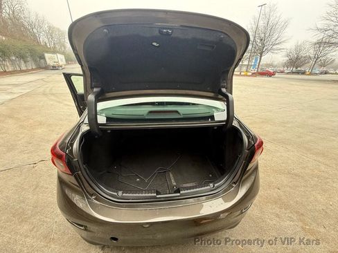 Used 2017 MAZDA MAZDA3 Sport image 15