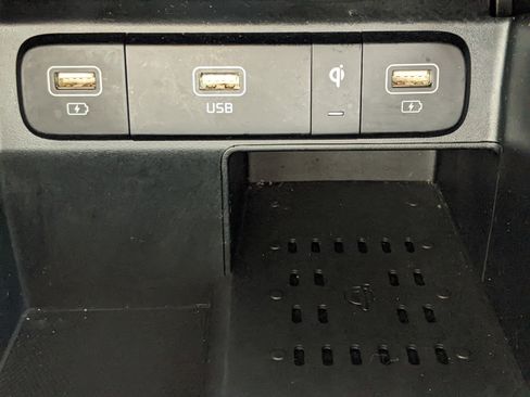 Certified 2022 Kia Sorento SX image 55