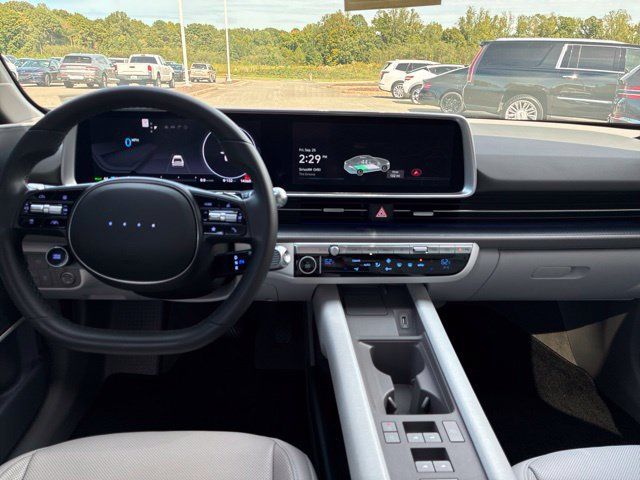Used 2025 Hyundai Ioniq 6 SEL RWD image 8