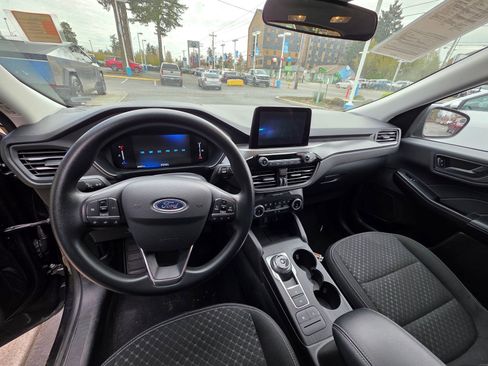 Used 2025 Ford Escape Active image 12
