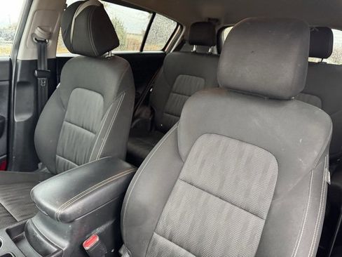 Used 2021 Kia Sportage LX image 11