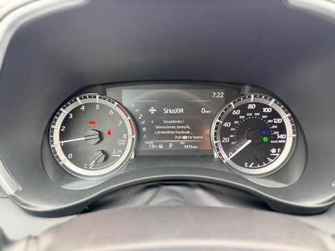 Used 2023 Toyota Corolla SE image 13