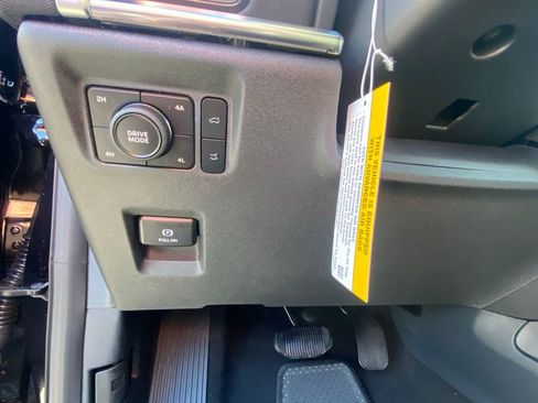 New 2026 Ford Expedition Max Platinum w/ Stealth Appearance Package image 12