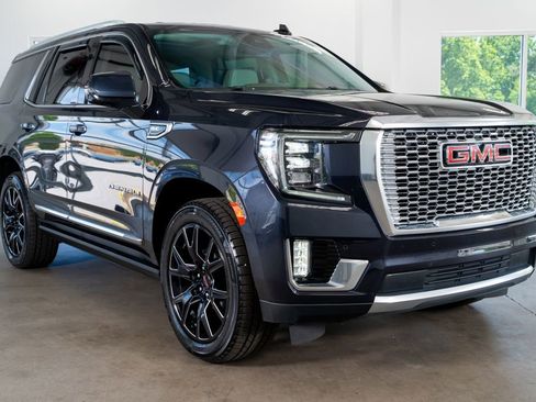 Used 2023 GMC Yukon Denali AWD/4WD image 7