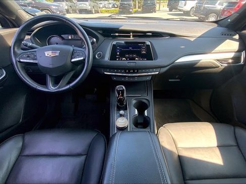 Used 2022 Cadillac XT4 Premium Luxury w/ Enhanced Visibility Package image 15