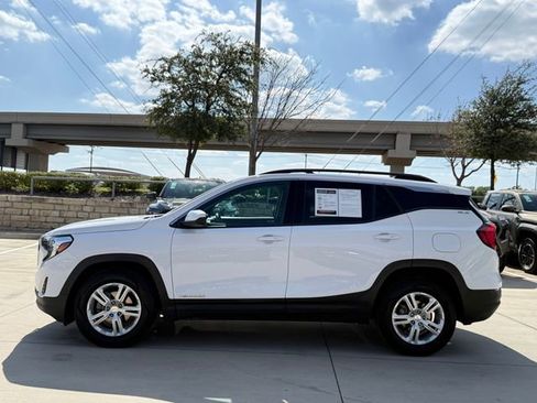 Used 2020 GMC Terrain SLE w/ Driver Convenience Package image 7