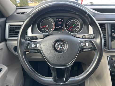 Used 2018 Volkswagen Atlas SE image 12