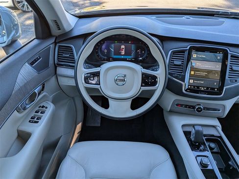 Certified 2024 Volvo XC90 B6 Core w/ Protection Package Premier image 17