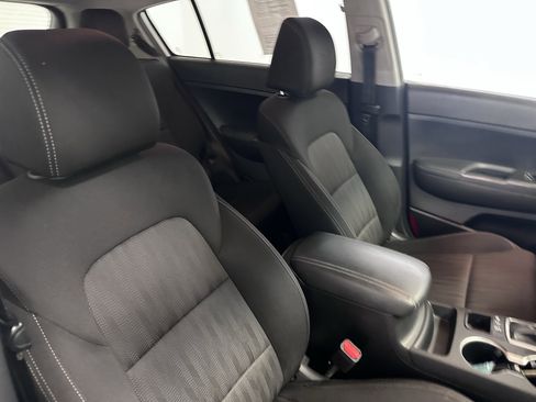 Used 2021 Kia Sportage LX image 37