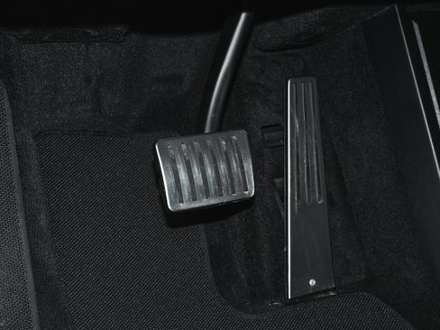 Used 2025 Tesla Cybertruck AWD Crew Cab image 28