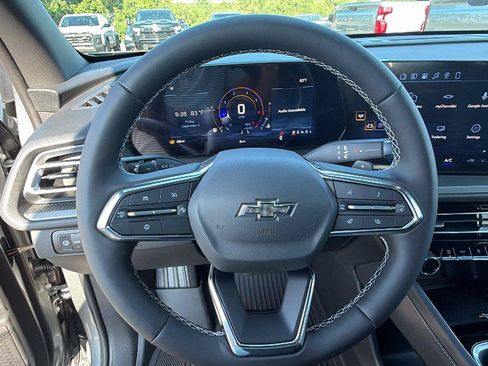 New 2027 Chevrolet Traverse LT w/ Midnight/Sport Edition FWD image 25