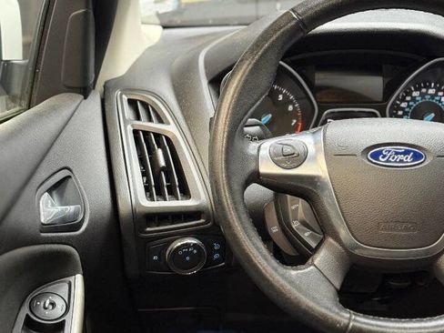 Used 2012 Ford Focus SEL image 14