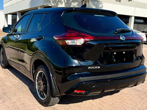 Used 2021 Nissan Kicks S w/ Interior Electronics Package FWD image 6