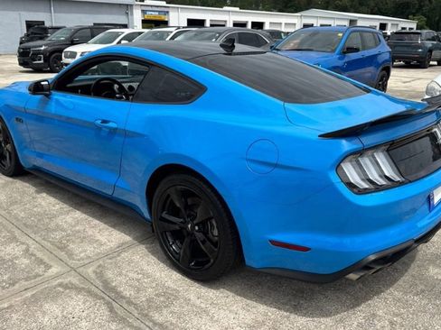 Used 2022 Ford Mustang GT Premium w/ Equipment Group 401A RWD image 8