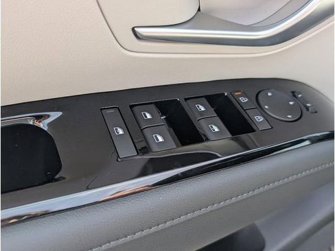 New 2026 Hyundai Tucson Limited image 16