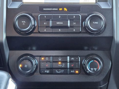 Used 2020 Ford F150 XLT w/ Equipment Group 302A Luxury image 22