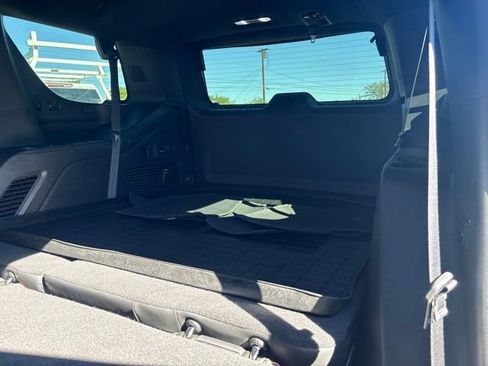 Used 2022 GMC Yukon AT4 AWD/4WD image 37