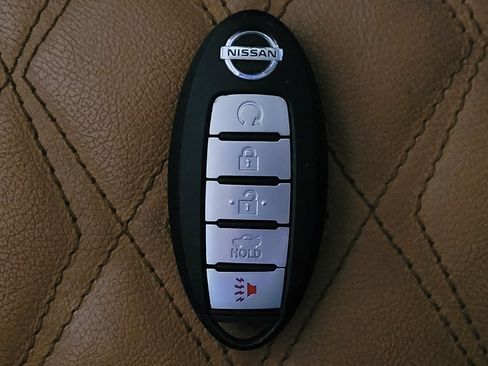 Used 2022 Nissan Sentra SV w/ SV Premium Package FWD image 32