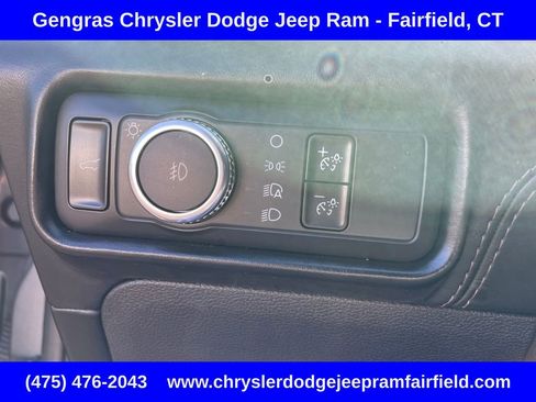 Used 2021 Ford Explorer Platinum w/ Equipment Group 601A AWD/4WD image 46