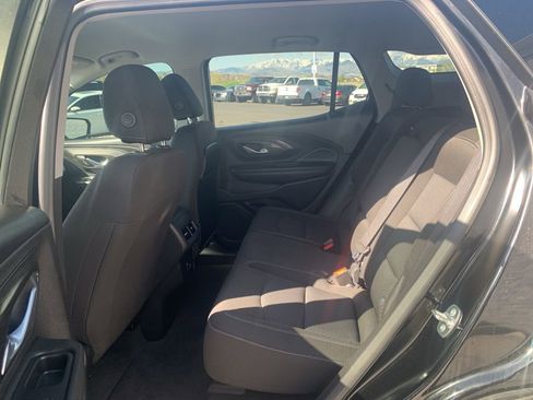 Used 2024 GMC Terrain SLE image 39