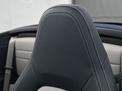 Certified 2024 Porsche 911 Carrera image 17