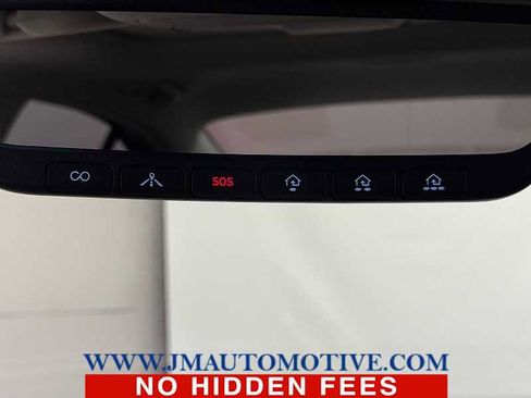 Used 2020 Genesis G70 3.3T AWD/4WD image 35
